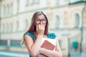 Two types of underconfidence linked to anxiety and gender