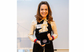 Associate Professor wins top engineering award