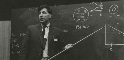 Cambridge marks centenary of IVF pioneer Sir Robert Edwards' birth