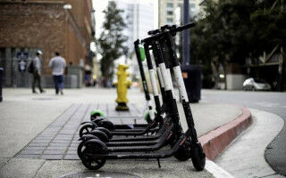 Developing a universal sound to alert road users to e-scooters