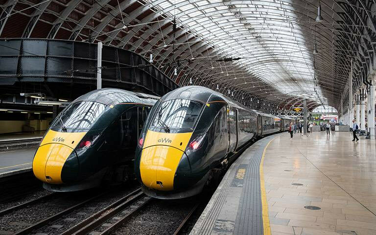 Trains in Paddington station �Chris Moos