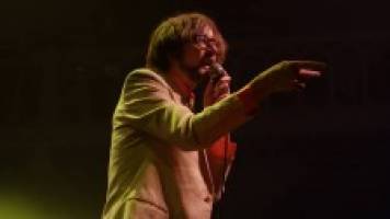 Lyrics without music, poetry without borders