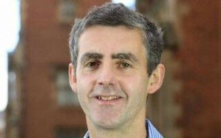 Opinion: Phonics lessons aren't working - here's a better way to teach children to read and write