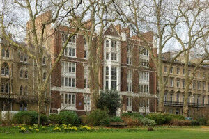 UCL acquires Dr Williams's Library and Henry Morley Building