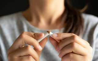 Withdrawal of stop-smoking pill could lead to thousands of avoidable deaths